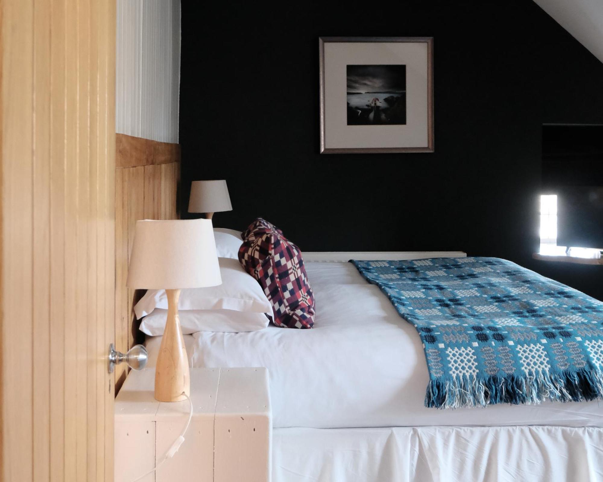 Hotel Llys Meddyg Newport  Esterno foto